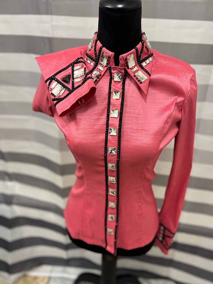 Dressed to win  Pink xs $499 Bust 32  Waist 27  Hip 36  Arms 22.5  Shoulders 14.5